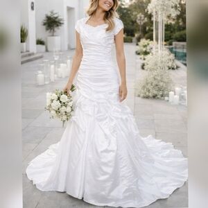 Unbranded Beaded Cap Sleeve Queen Ann Modest White Wedding Dress sz 10